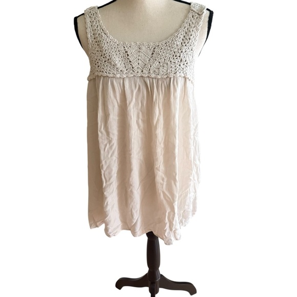 Torrid Women’s Cream Crochet Top Size 1 festival, coquette Boho - Picture 3 of 11